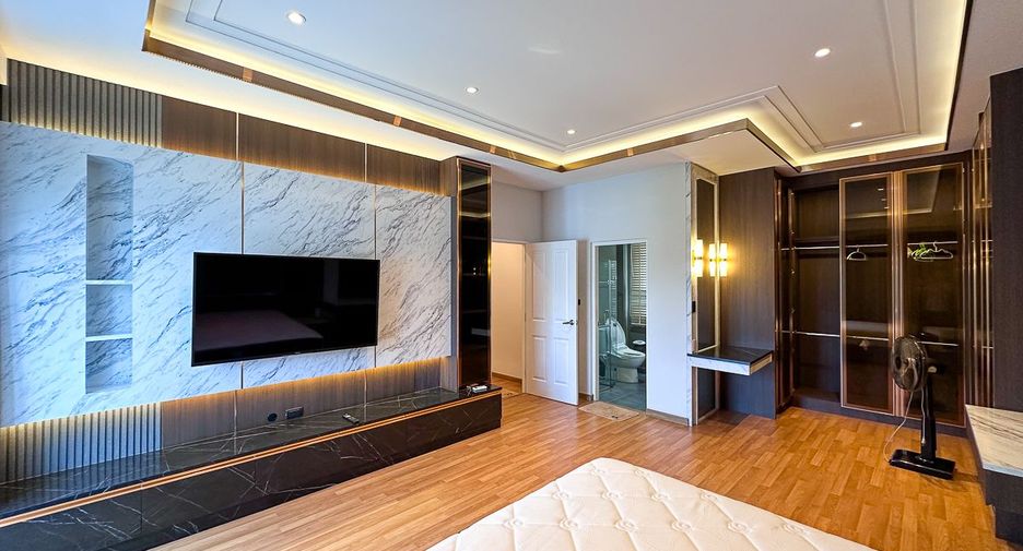 For rent and for sale 7 bedrooms house in Mueang Chiang Mai, Chiang Mai
