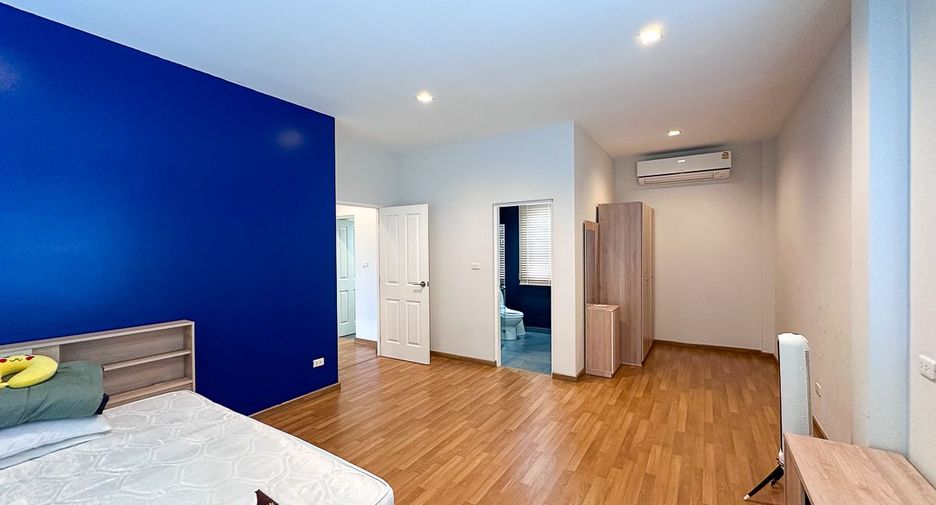 For rent and for sale 7 bedrooms house in Mueang Chiang Mai, Chiang Mai