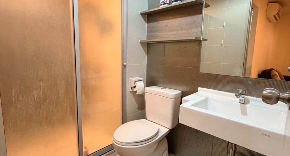 For rent 2 bedrooms condo in Bang Lamung, Chonburi