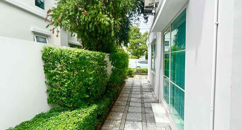 À louer 3 chambres maison à Bang Phli, Samut Prakan
