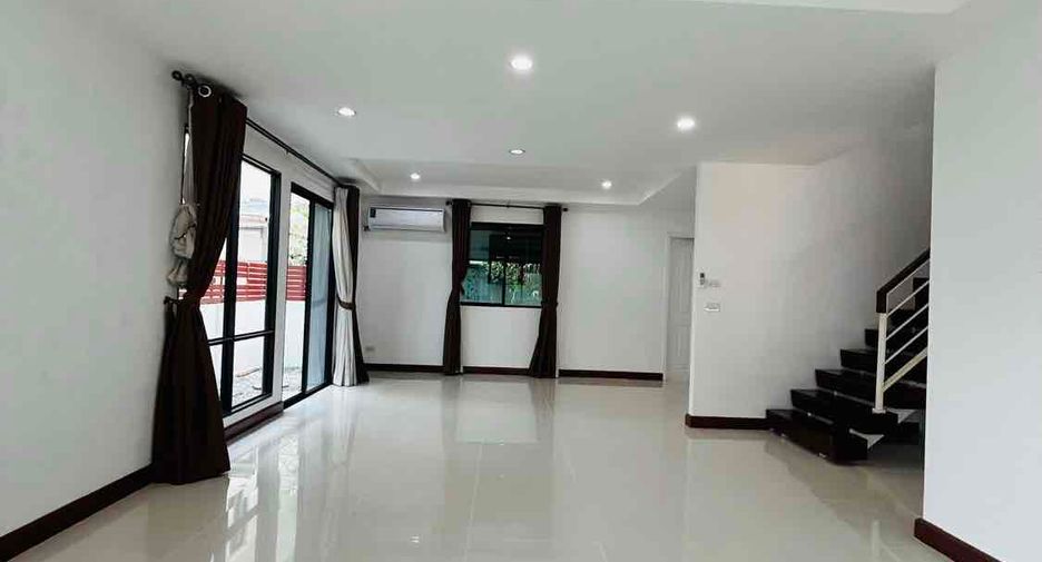 ขาย 3 ห้องนอน บ้านเดี่ยว ใน เมืองปทุมธานี, ปทุมธานี