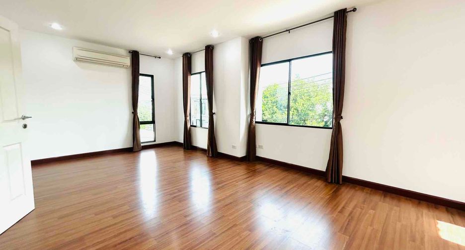 ขาย 3 ห้องนอน บ้านเดี่ยว ใน เมืองปทุมธานี, ปทุมธานี