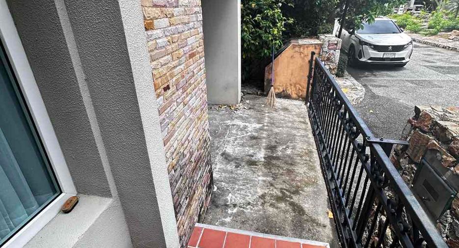 For sale 3 ベッドルーム villa in Bang Lamung, Chonburi