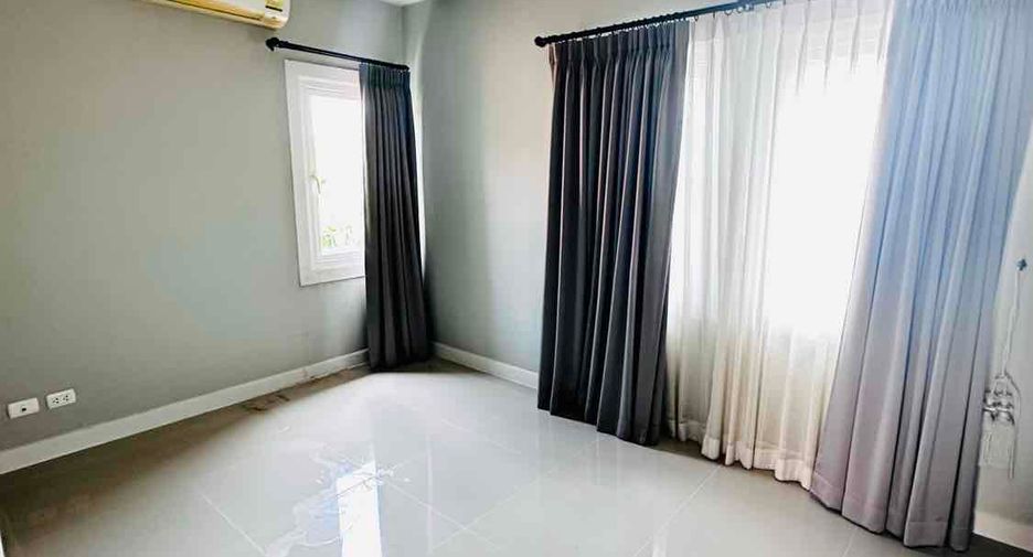 For sale 3 ベッドルーム villa in Bang Lamung, Chonburi