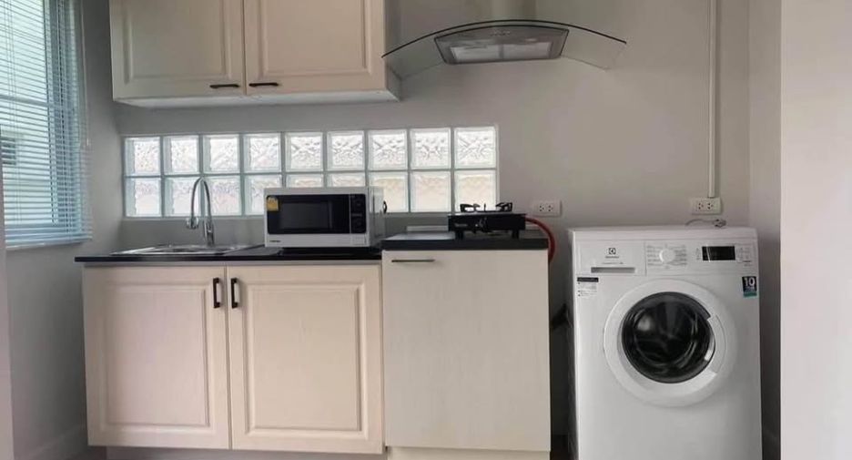 For rent 3 bedrooms house in Mueang Chiang Mai, Chiang Mai
