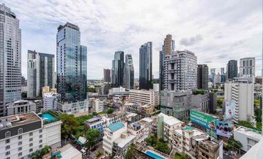 For sale 4 bedrooms condo in Watthana, Bangkok