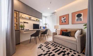 For sale 4 bedrooms condo in Watthana, Bangkok