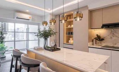 For sale 4 bedrooms condo in Watthana, Bangkok