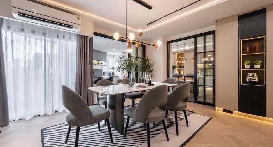 À vendre 4 chambres condo à Watthana, Bangkok