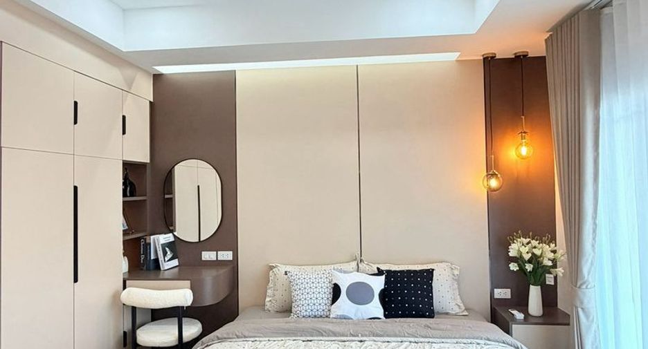 For sale 3 bedrooms townhouse in Bang Lamung, Chonburi