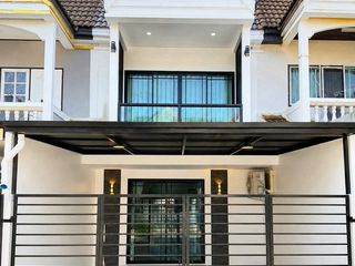 For sale 3 bedrooms townhouse in Bang Lamung, Chonburi