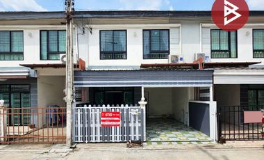 Casa adosada en venta de 3 habitaciones en Phan Thong, Chonburi