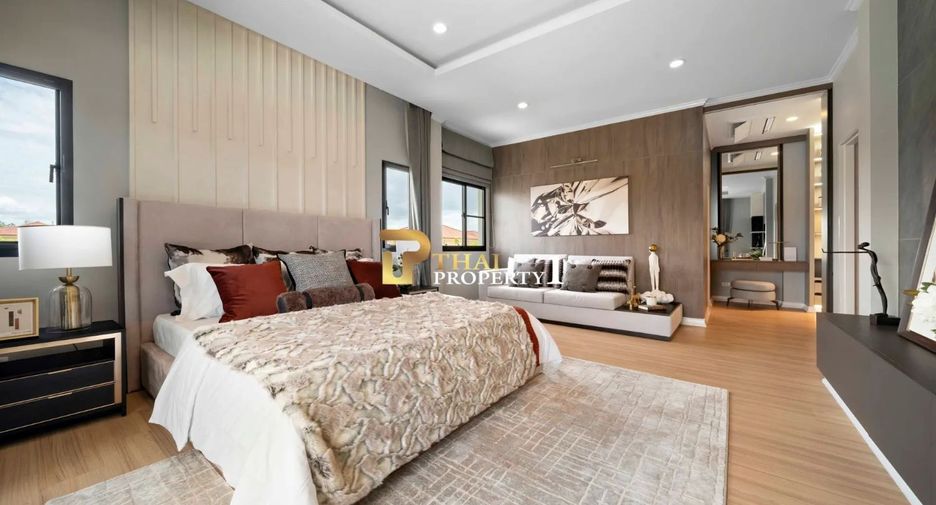 For sale 4 bedrooms villa in Hua Hin, Prachuap Khiri Khan