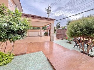 For sale 4 bedrooms house in Khlong Sam Wa, Bangkok