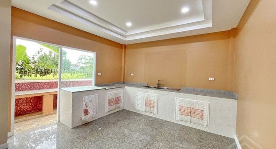 Продажа 4 спальни дом в Кхлонг Сам Ща, Бангкок