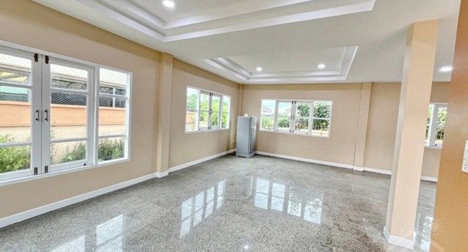 Продажа 4 спальни дом в Кхлонг Сам Ща, Бангкок
