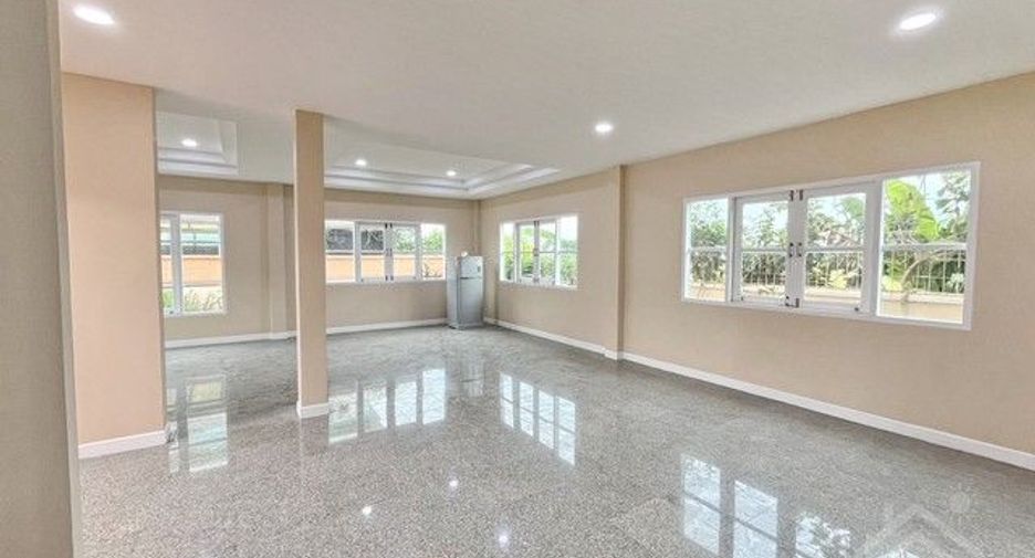 Продажа 4 спальни дом в Кхлонг Сам Ща, Бангкок