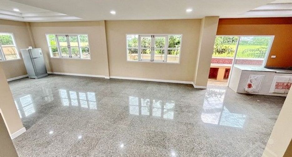 Продажа 4 спальни дом в Кхлонг Сам Ща, Бангкок