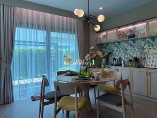 For sale 4 bedrooms house in Hua Hin, Prachuap Khiri Khan