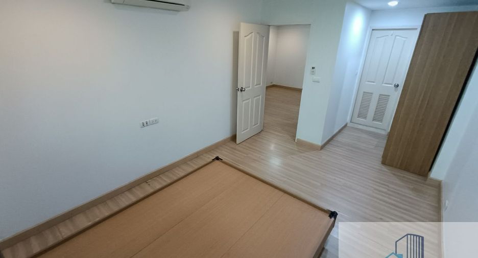 À vendre 1 chambre condo à Bang Kapi, Bangkok