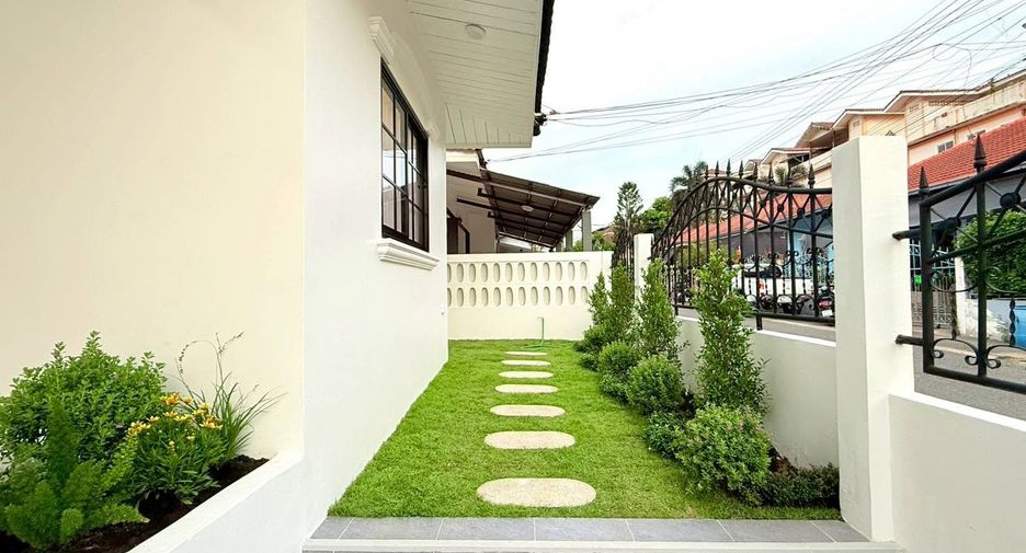 For sale 3 bedrooms house in Bang Lamung, Chonburi