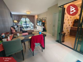 Продажа 3 спальни таунхаус в Bang Bua Thong, Нонтабури