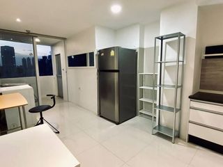 For rent 3 ベッドルーム condo in Watthana, Bangkok