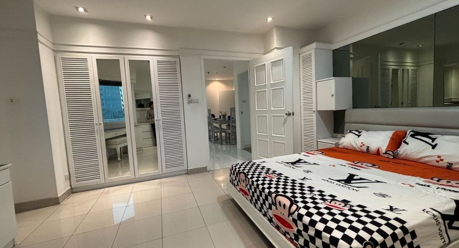 For rent 3 ベッドルーム condo in Watthana, Bangkok