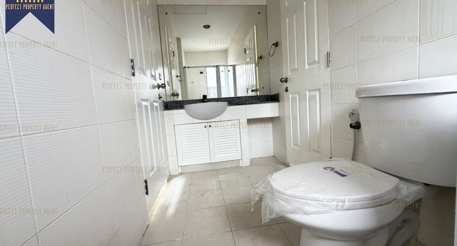 Продажа 4 спальни дом в Mueang Samut Prakan, Самутпракан