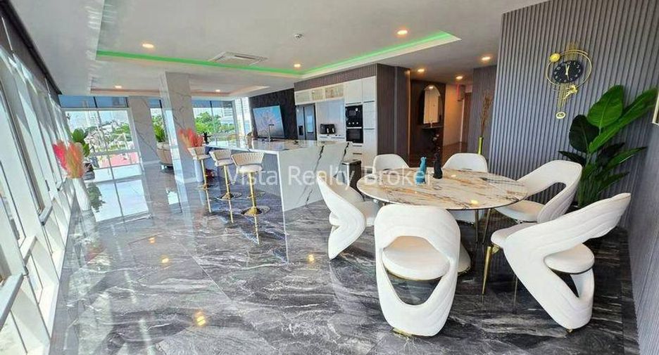 For sale 3 bedrooms condo 