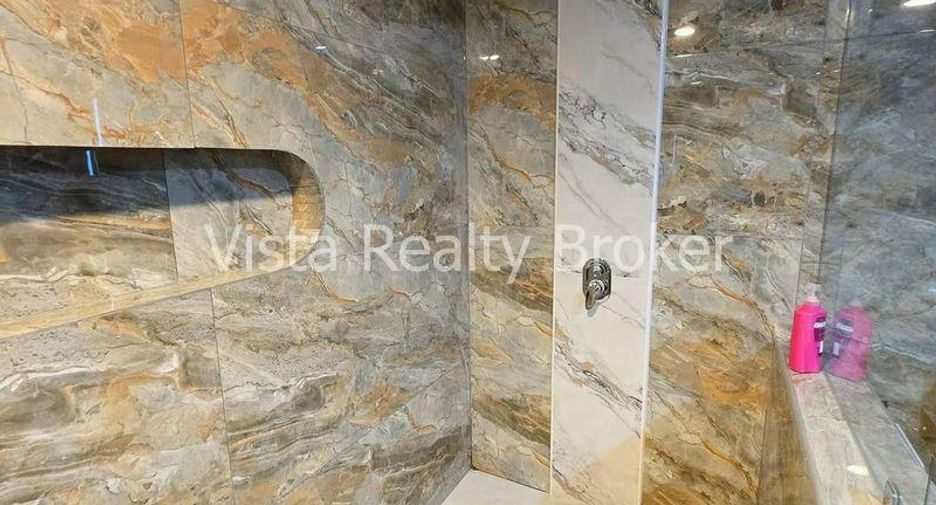 For sale 3 bedrooms condo 