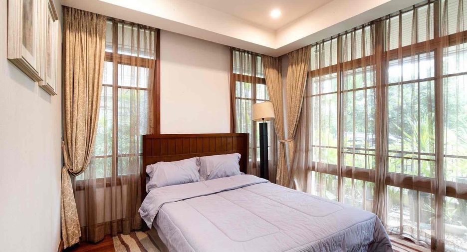 For sale and for rent 5 bedrooms house in Watthana, Bangkok