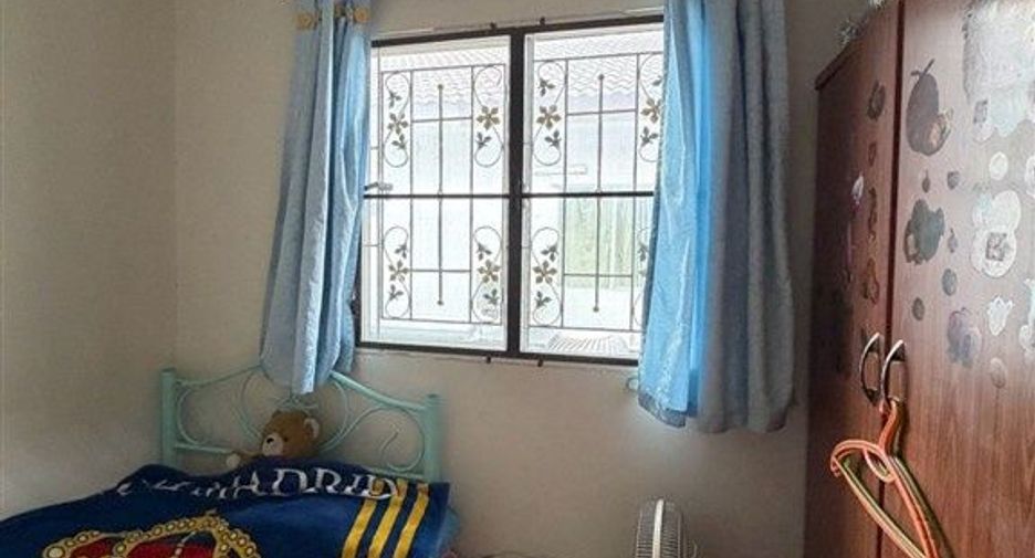 For sale 3 bedrooms townhouse in Thanyaburi, Pathum Thani