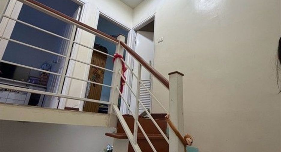 For sale 3 bedrooms townhouse in Thanyaburi, Pathum Thani