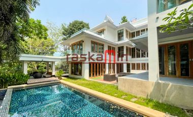 For rent and for sale 5 bedrooms villa in Bang Lamung, Chonburi