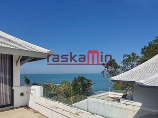 Villa en alquiler y en venta de 5 habitaciones en Bang Lamung, Chonburi