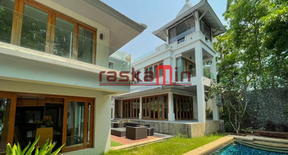 Villa en alquiler y en venta de 5 habitaciones en Bang Lamung, Chonburi