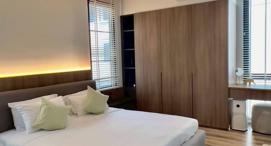 For rent 4 bedrooms villa in Mueang Chiang Mai, Chiang Mai