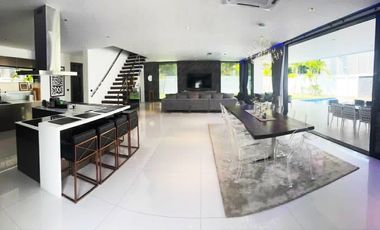 For rent and for sale 6 bedrooms villa in Bang Lamung, Chonburi