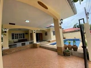 For sale 5 bedrooms house in Bang Lamung, Chonburi
