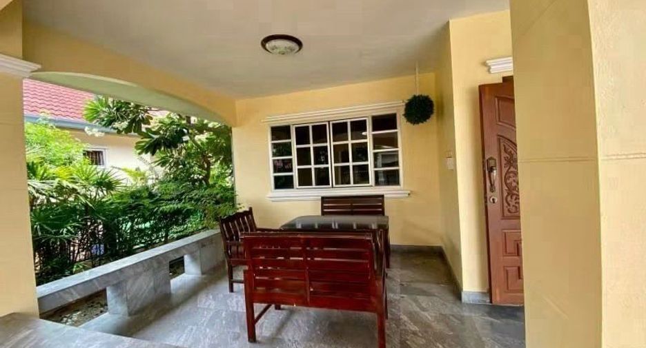 For sale 5 bedrooms house in Jomtien, Pattaya