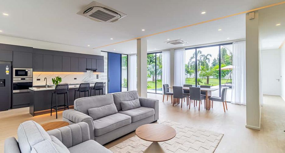 For sale 3 bedrooms villa in Hang Dong, Chiang Mai