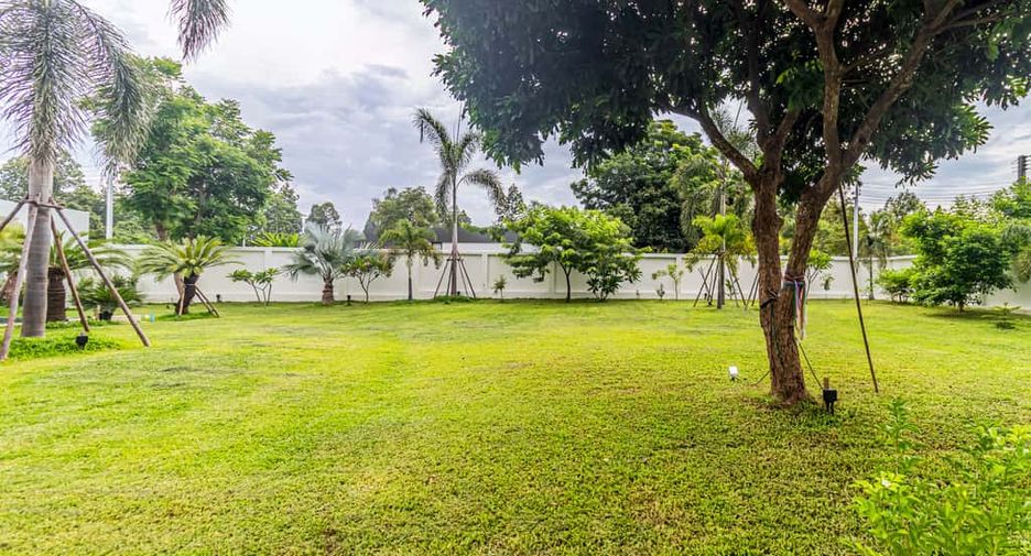For sale 3 bedrooms villa in Hang Dong, Chiang Mai