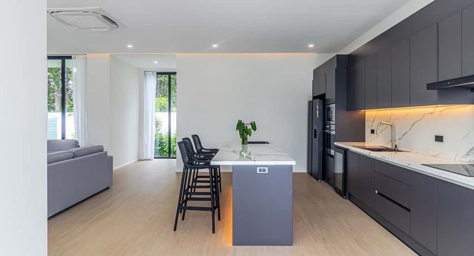 For sale 3 bedrooms villa in Hang Dong, Chiang Mai
