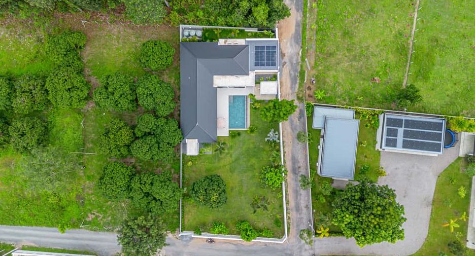 For sale 3 bedrooms villa in Hang Dong, Chiang Mai