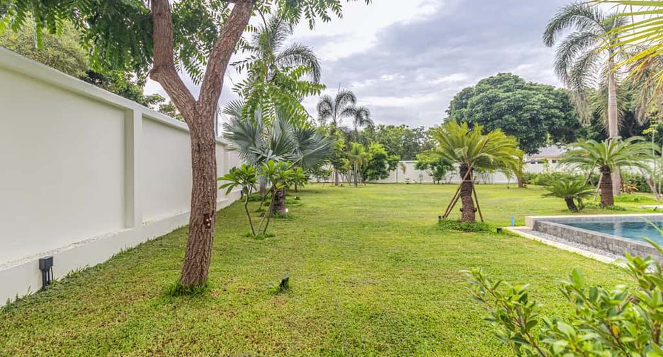 For sale 3 bedrooms villa in Hang Dong, Chiang Mai