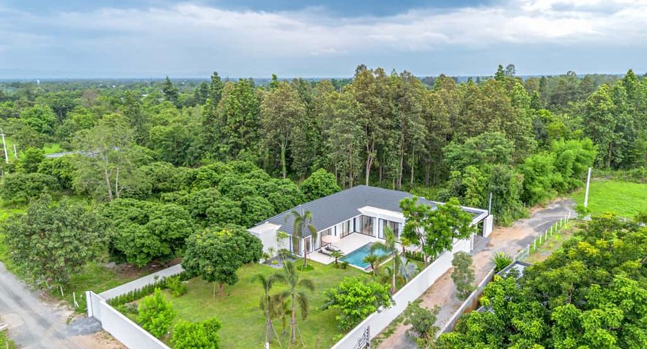 For sale 3 bedrooms villa in Hang Dong, Chiang Mai
