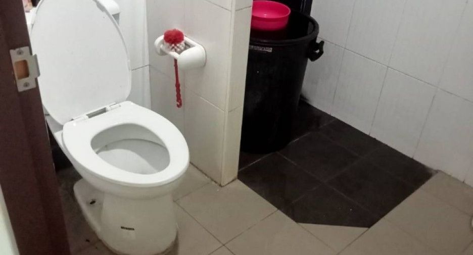 Продажа 2 спальни таунхаус в Si Racha, Чонбури
