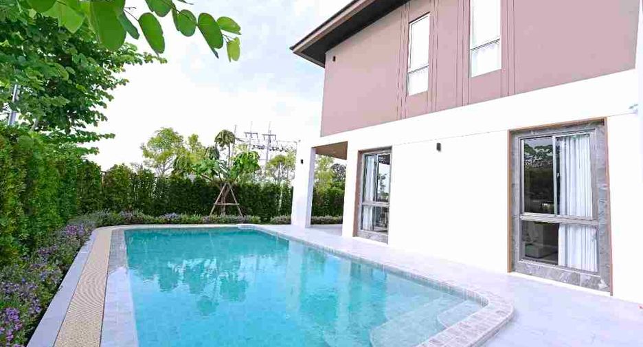 Casa en venta de 4 habitaciones en Bang Lamung, Chonburi