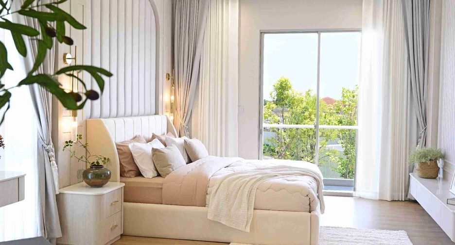 Casa en venta de 4 habitaciones en Bang Lamung, Chonburi